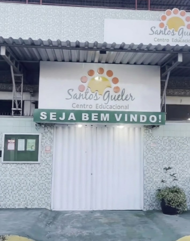 Escola Centro Educacional Santos Gueler - Itaipuaçu Marica (Lápis de Cor)